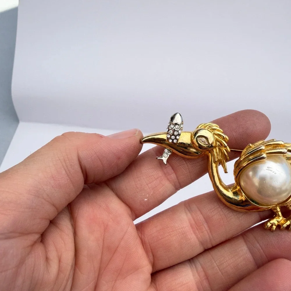 Pelican Bird Shaped Brooch Gold Tone Faux Pearl Rhinestone Fish Whimsical